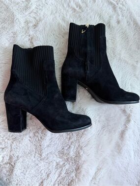 Vionik Women's Black Suede Ankle Boots with Block Heel
